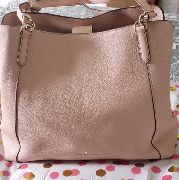 KATE SPADE โ ๏ธ NEW YORK TEXTURED GRAIN LEATHER SHOULDER BAG (LARGE) ..LT PINK ๐ - Picture 2 of 11